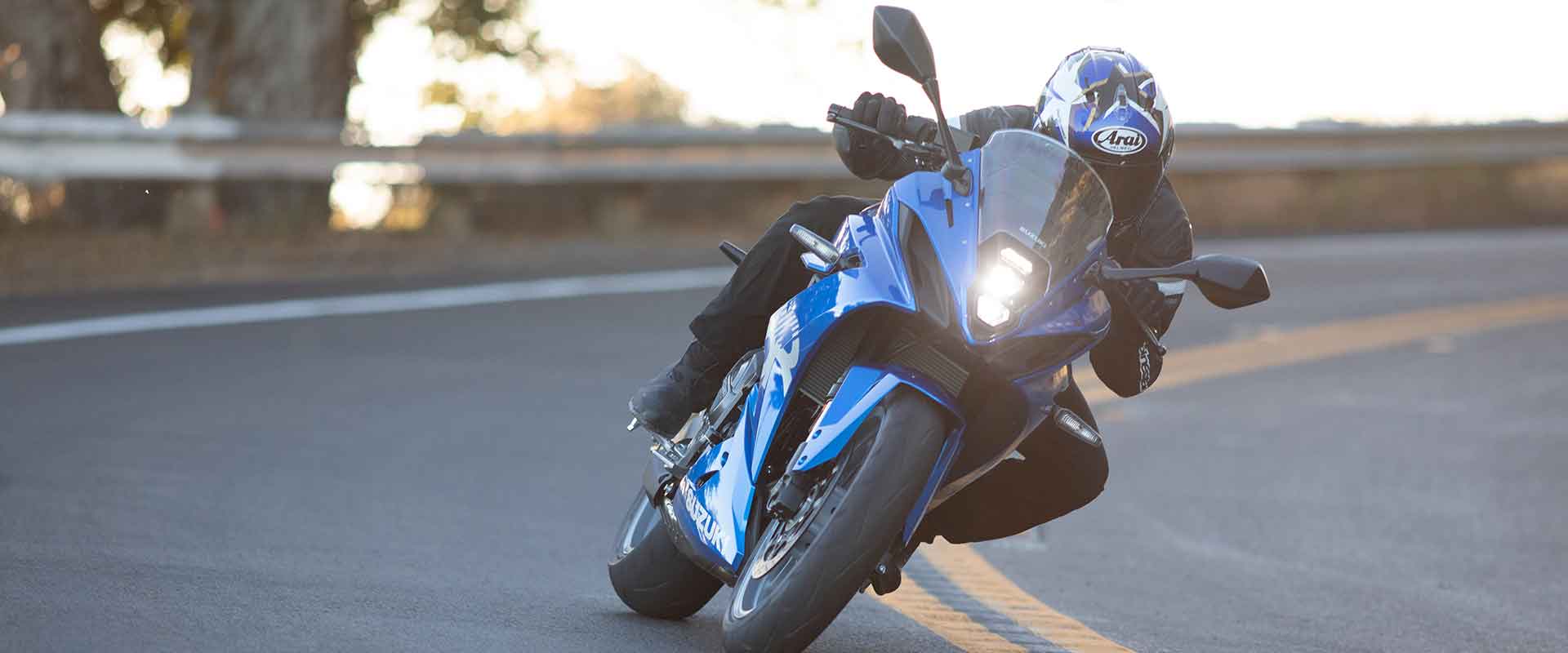 SUZUKI GSX-8R - Dageco Moto